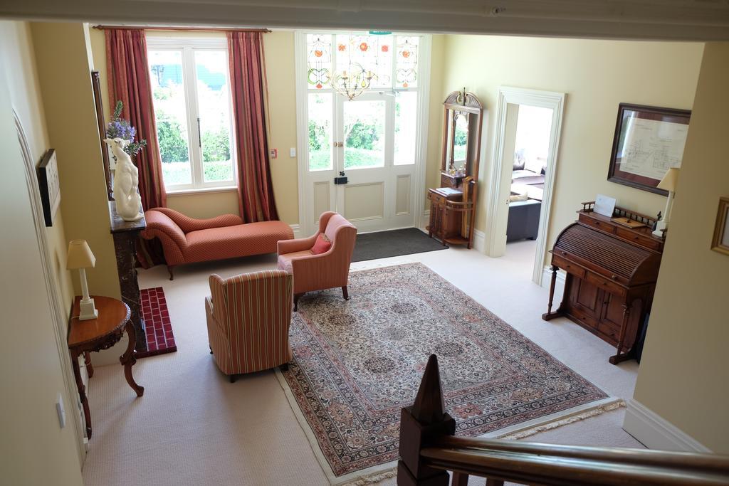 אקורואה Oinako Bed & Breakfast מראה חיצוני תמונה